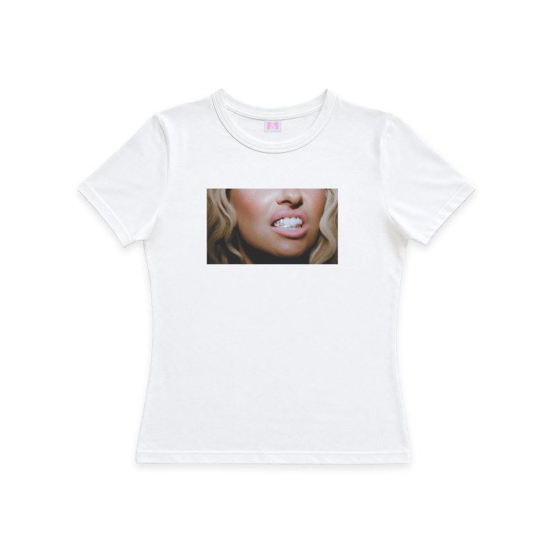 ENNAKKOTILAA! MAAILMA ON MUN -BABY TEE
